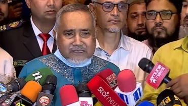 “রাষ্ট্রপতি স্বৈরাচারের দোসর, সংসদে ভাষণ দেওয়ার অধিকার নেই”